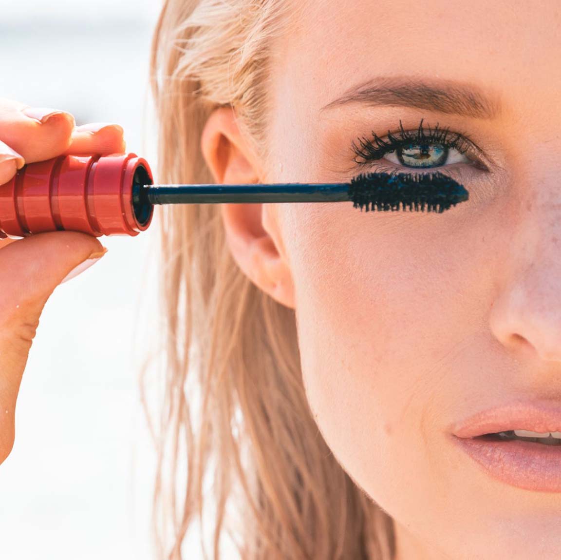 Mascara Mastery Unleashed: Transformative Tips and Must-Try Products!